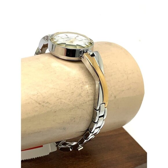 Timex Women's Watch TW2U69700 Quartz Silver Dial Two Tone Stainless Stee… - Picture 11 of 13